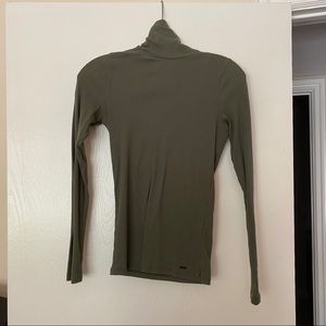 Turtle Neck Long Sleeve